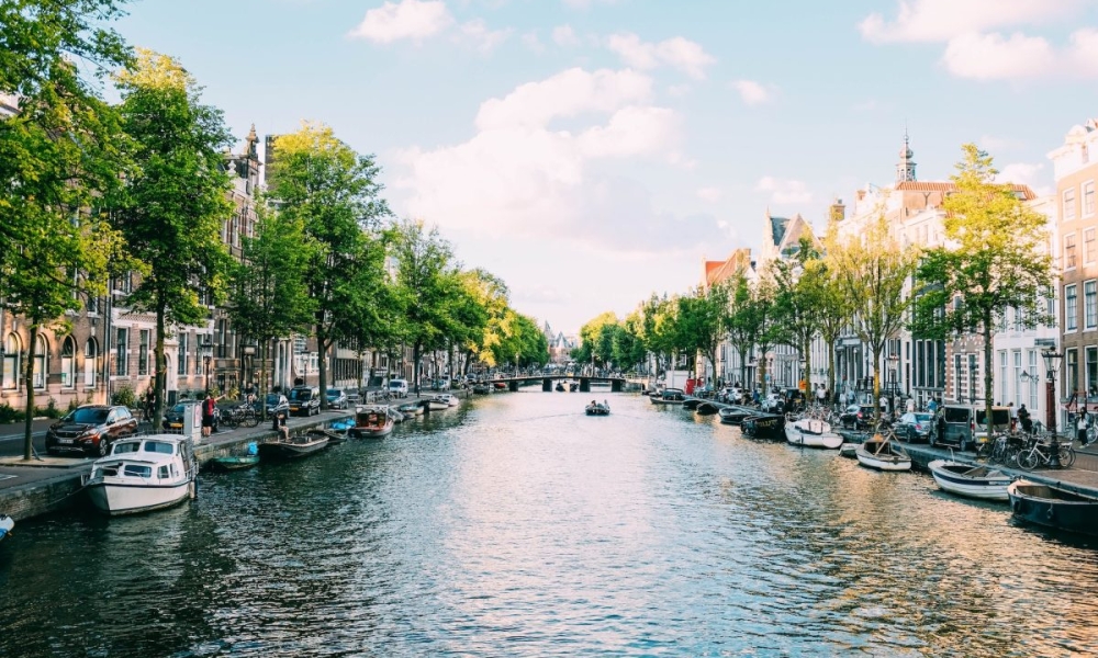 Amsterdam : les bons plans des backpackeuses