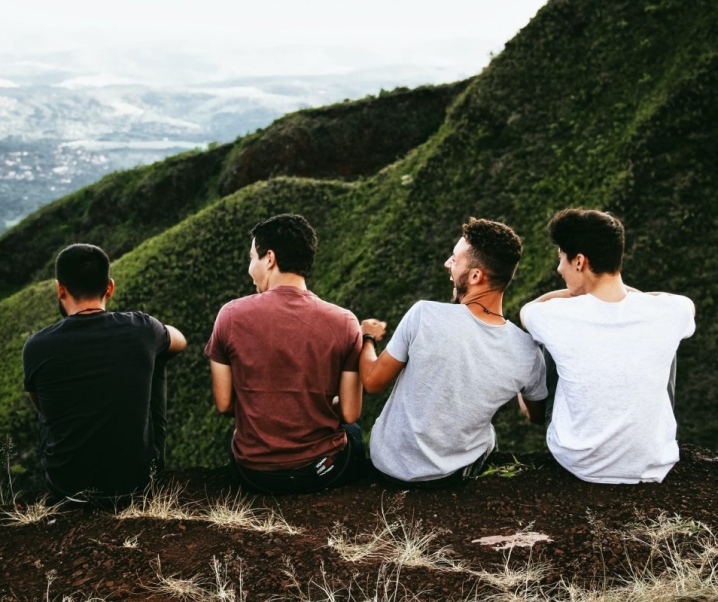 Comment rencontrer des gens en voyage ? Les conseils de nos backpackers